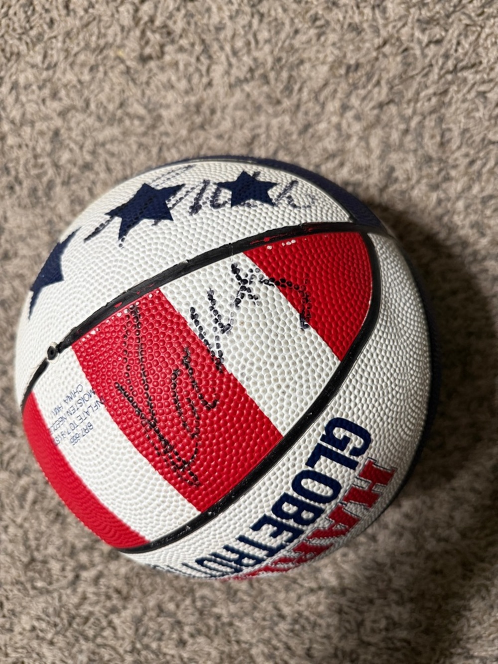 NBA Harlem Globetrotters 2016 World Tour Signed Basketball Collectible - Picture 4 of 5